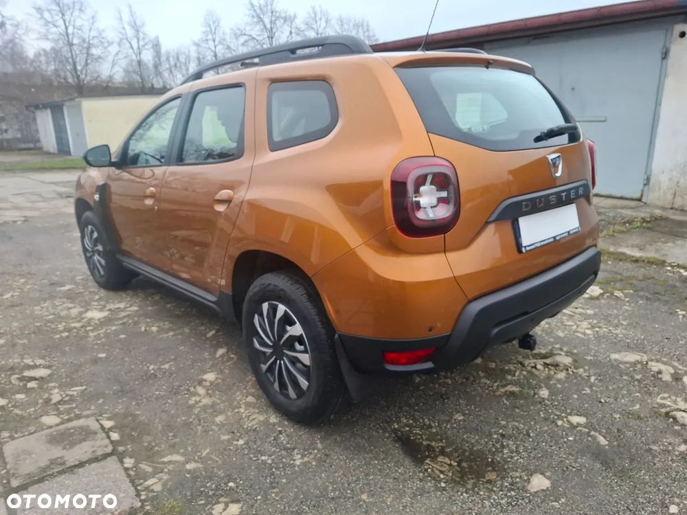 Dacia Duster 1.6 SCe Urban Explorer S&S - 10