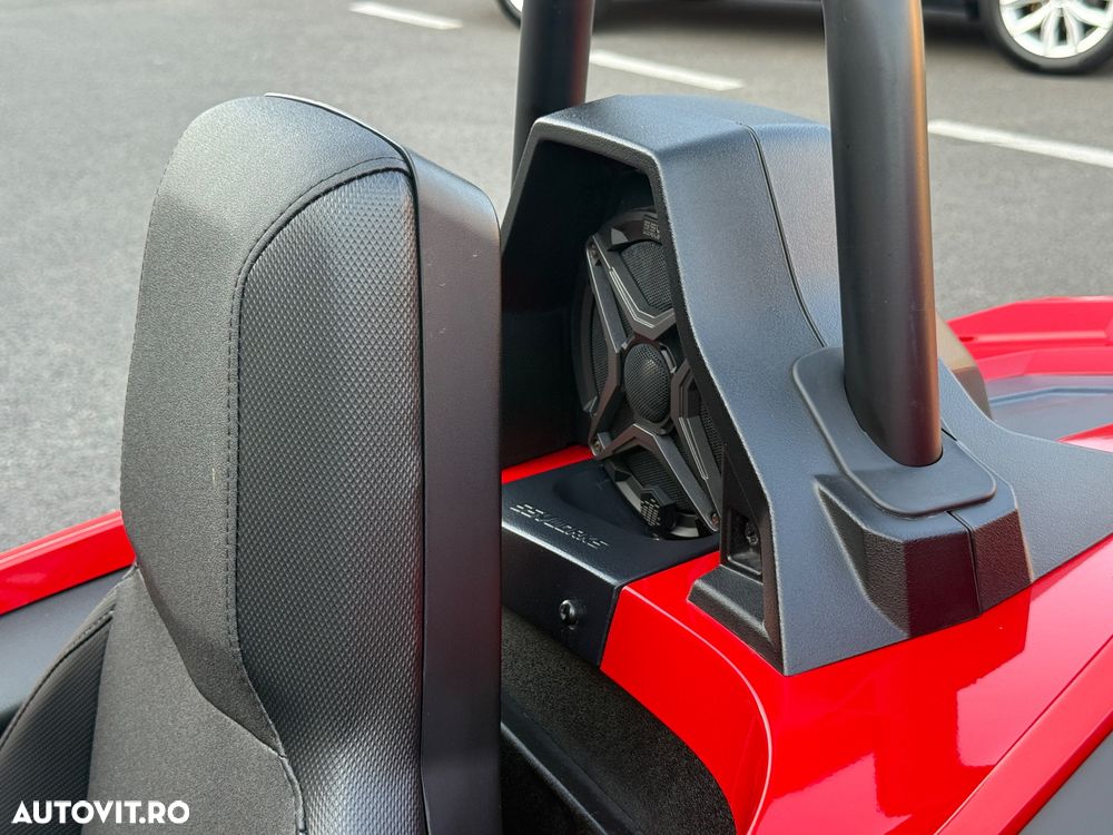 Polaris Slingshot - 19