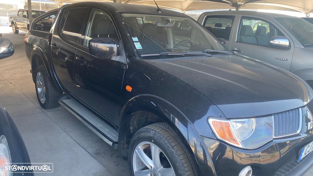 Mitsubishi L200 Pick Up 4x4 Intense Cabine Dupla - 2