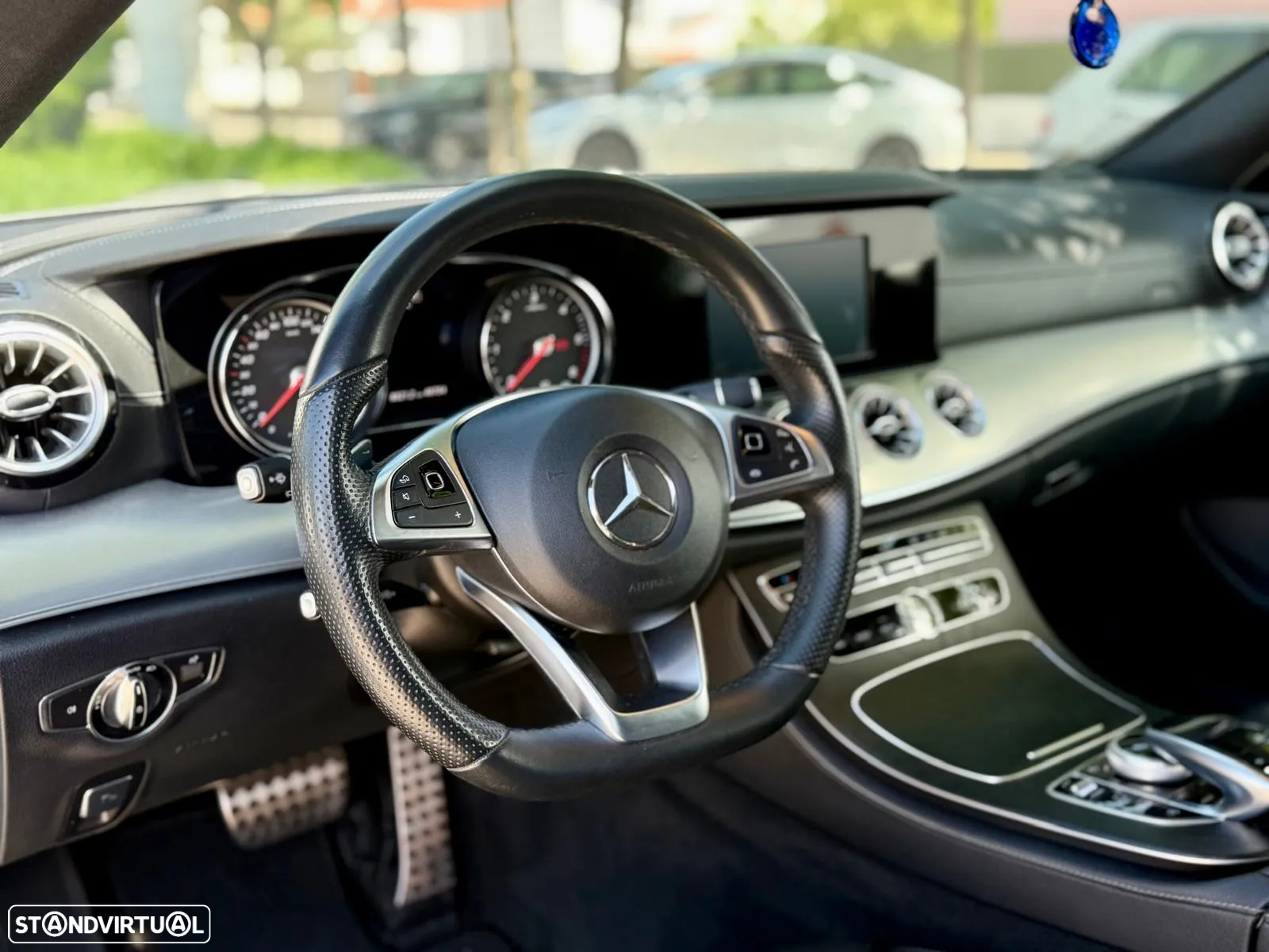Mercedes-Benz E 220 - 13