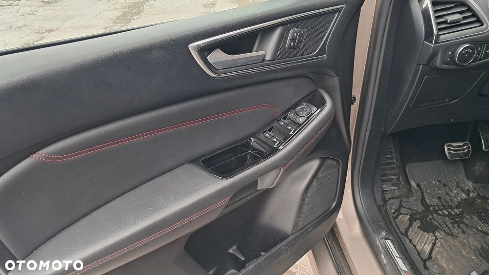 Ford S-Max ver-2-0-ecoblue-st--line - 12