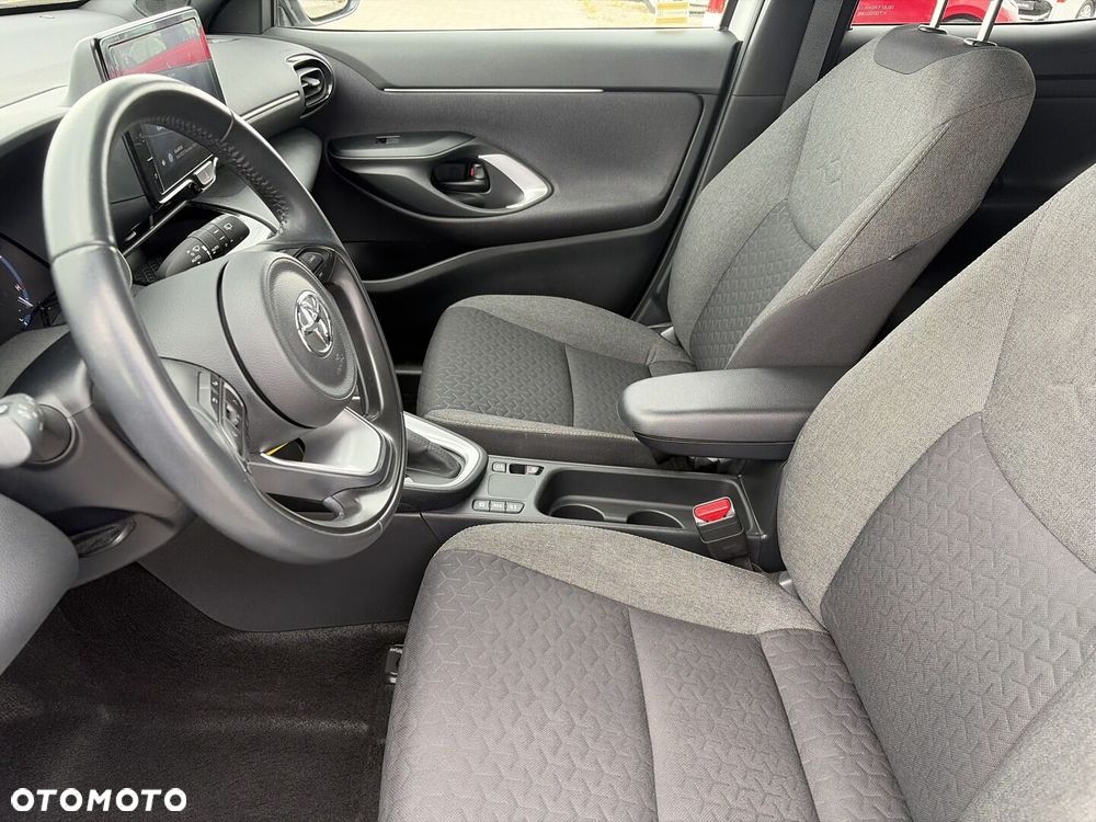 Toyota Yaris Cross Hybrid 1.5 Comfort - 17