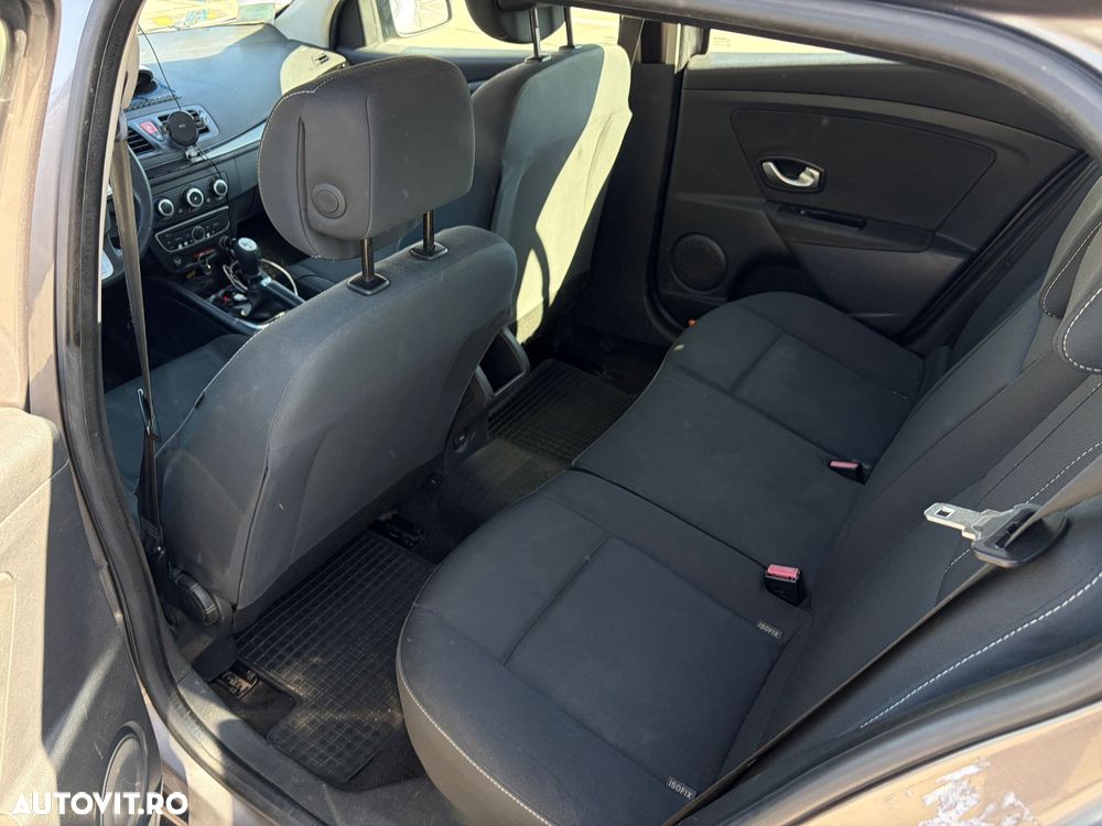 Renault Megane dCi 110 FAP Expression - 8