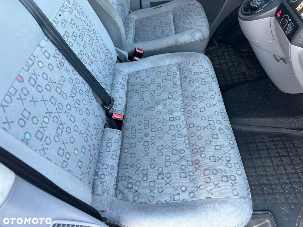 Volkswagen Transporter - 19