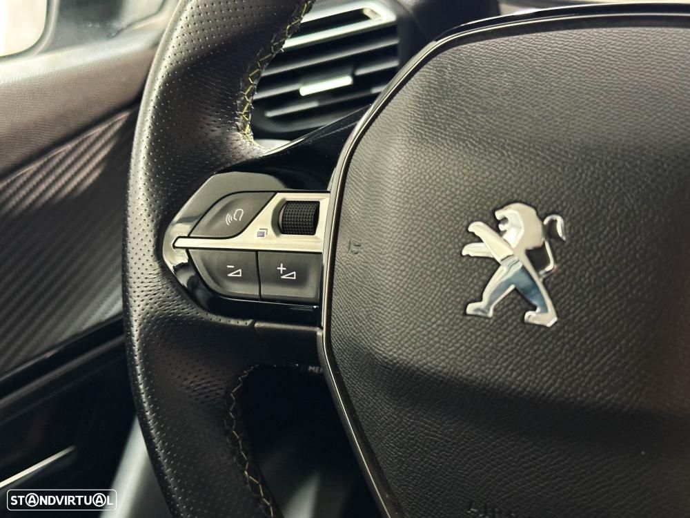 Peugeot e-2008 50 kWh GT Pack - 37