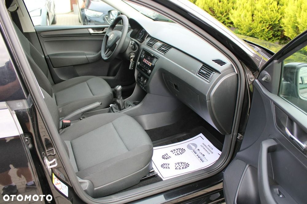Skoda RAPID - 27