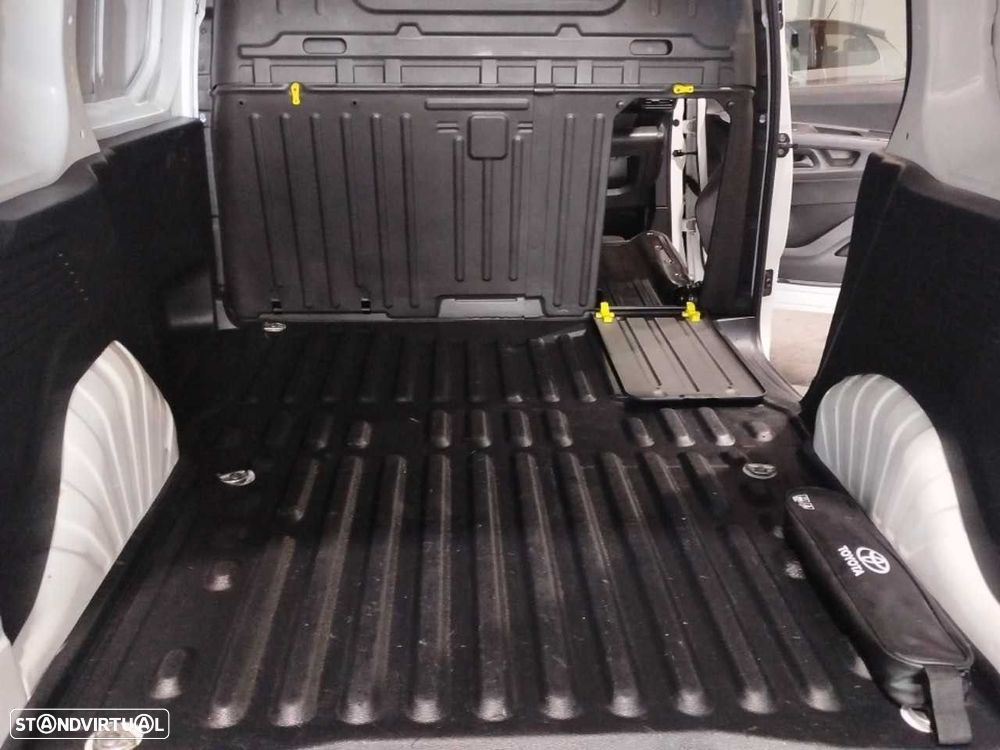 Toyota Proace Outro - 16