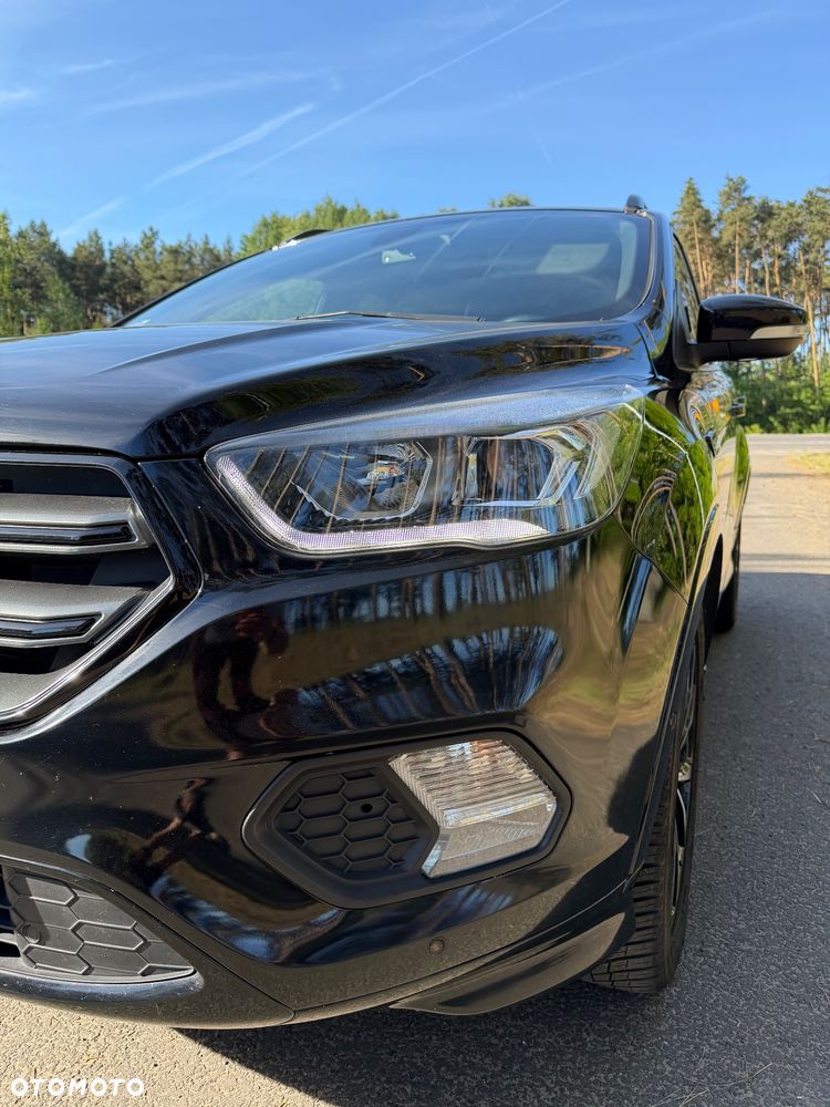 Ford Kuga 1.5 EcoBoost 2x4 ST-Line - 9