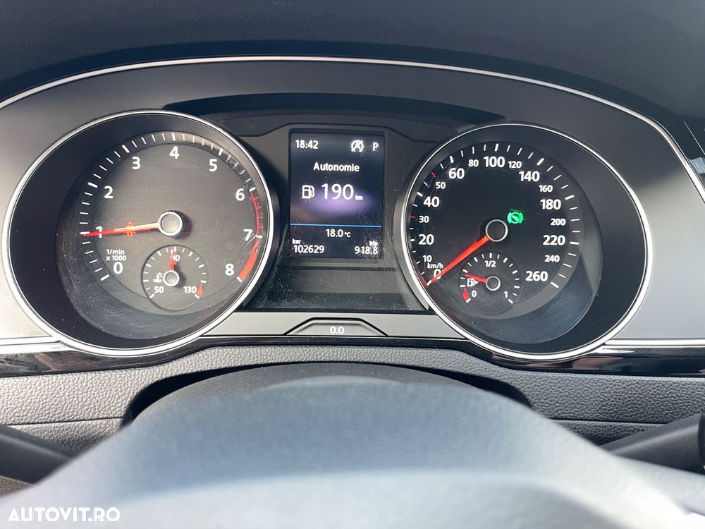 Volkswagen Passat 1.5 TSI OPF DSG Business - 39