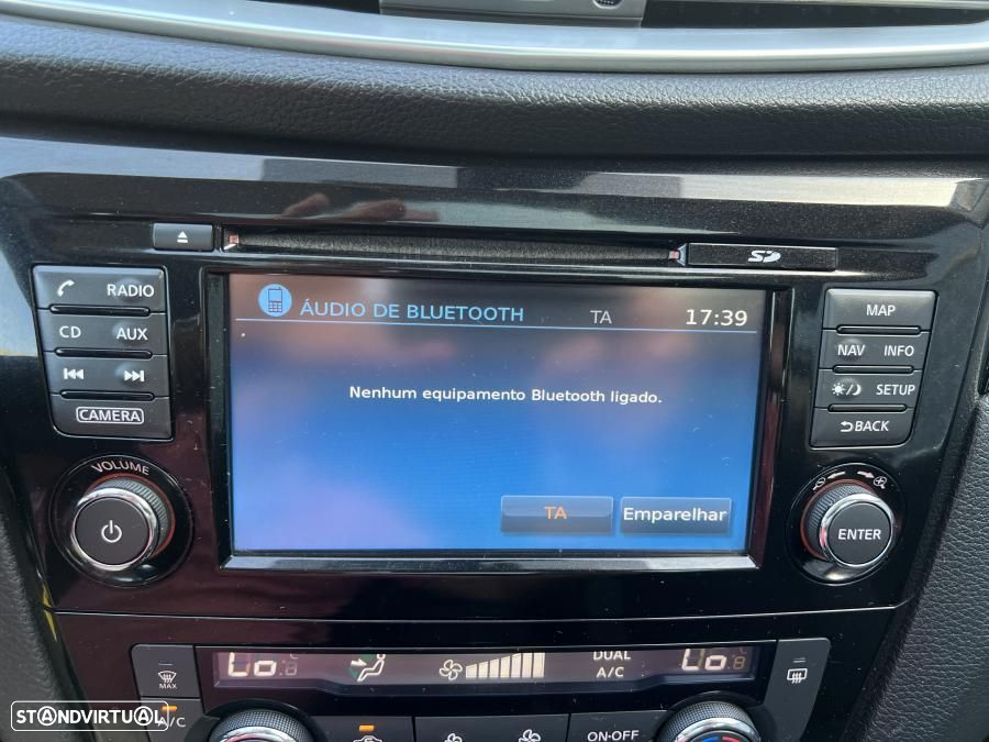 Nissan Qashqai 1.5 dCi N-Connecta Business - 35