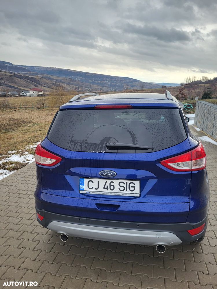 Ford Kuga 2.0 TDCi 4WD Powershift ST-Line - 6