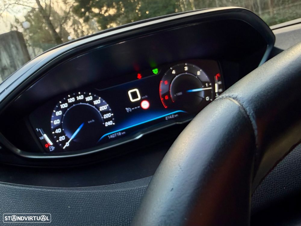 Peugeot 3008 1.6 HDi Executive - 11