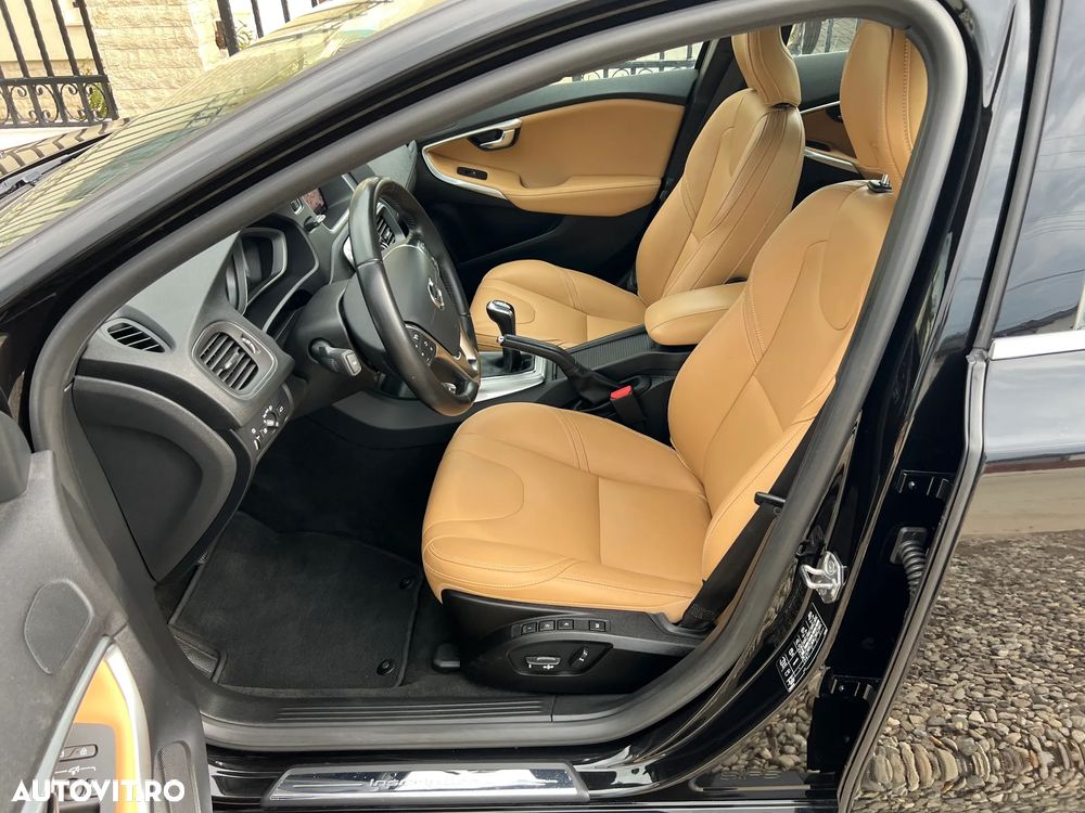 Volvo V40 D2 Inscription - 6