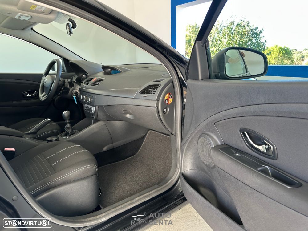 Renault Fluence 1.5 dCi Exclusive - 13