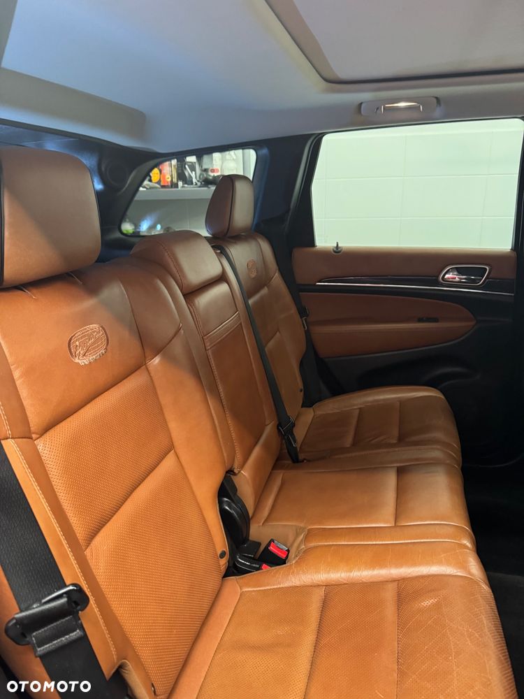 Jeep Grand Cherokee 5.7 V8 HEMI Overland Summit - 15