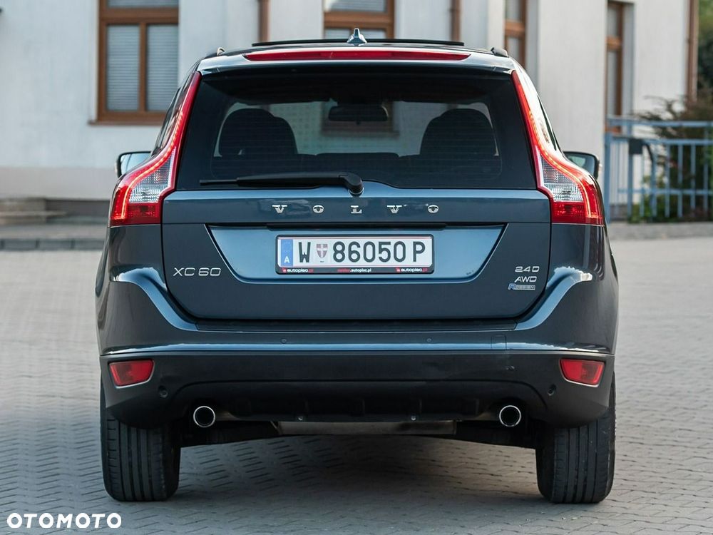 Volvo XC 60 2.4D AWD Summum - 16