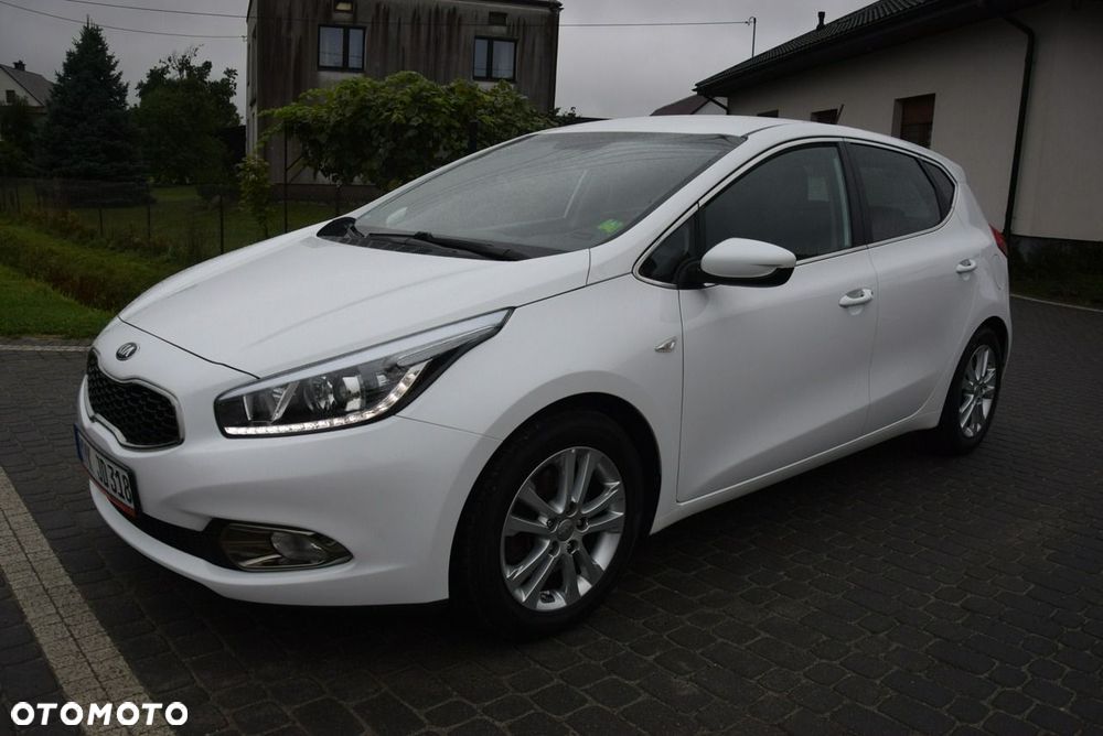 Kia Ceed 1.4 CVVT Dream Team Edition - 5