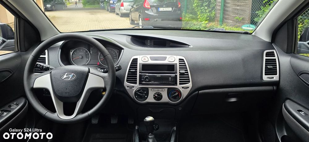 Hyundai i20 1.2 Classic + - 8