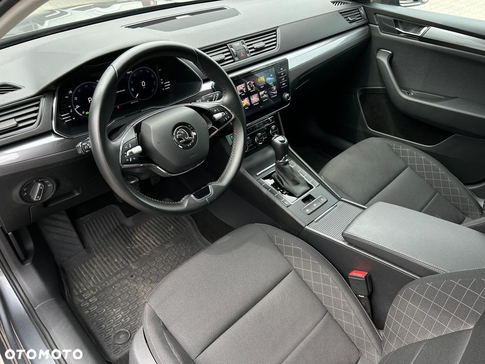 Skoda Superb 1.5 TSI Active DSG - 8