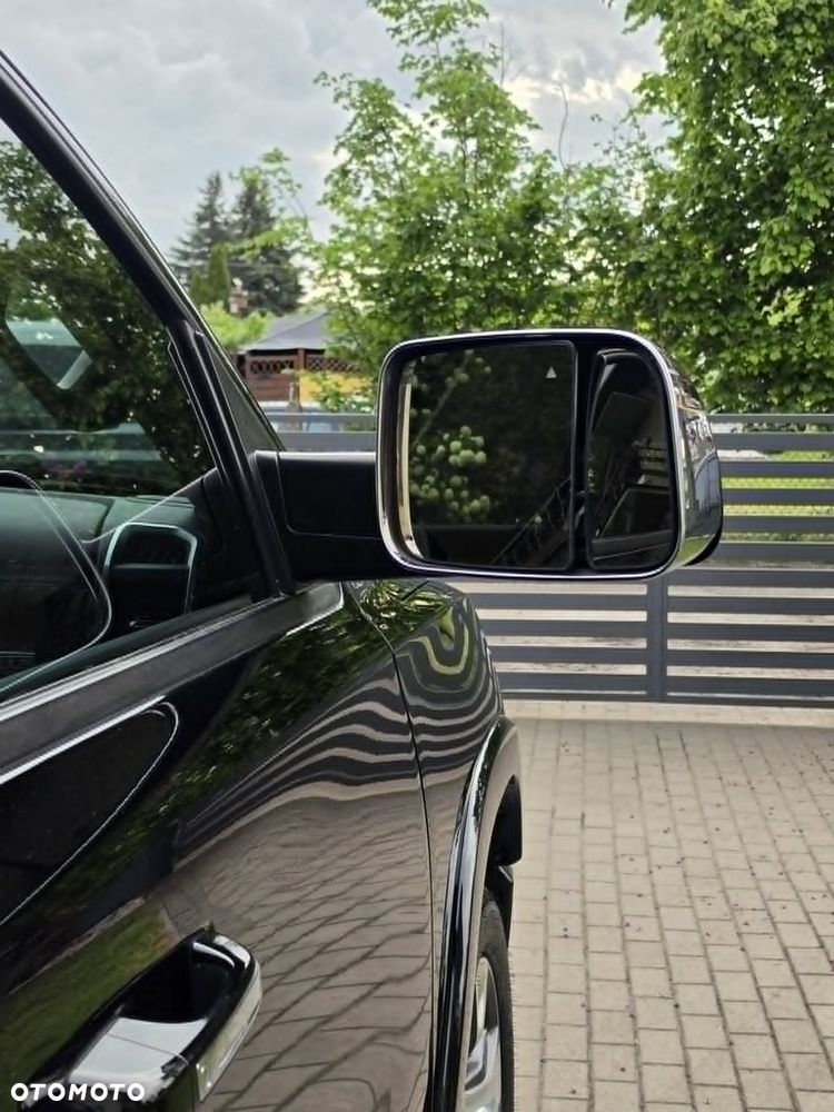 RAM 1500 Crew Cab Shortbed Laramie - 3