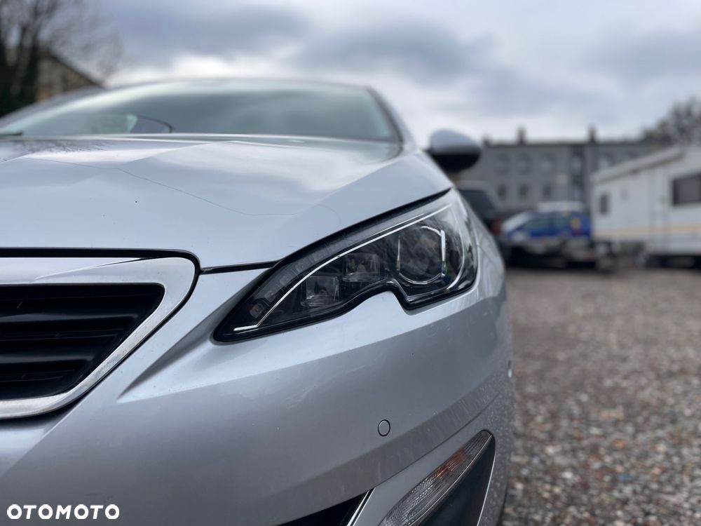 Peugeot 308 BlueHDi FAP 120 EAT6 Stop & Start Allure - 3