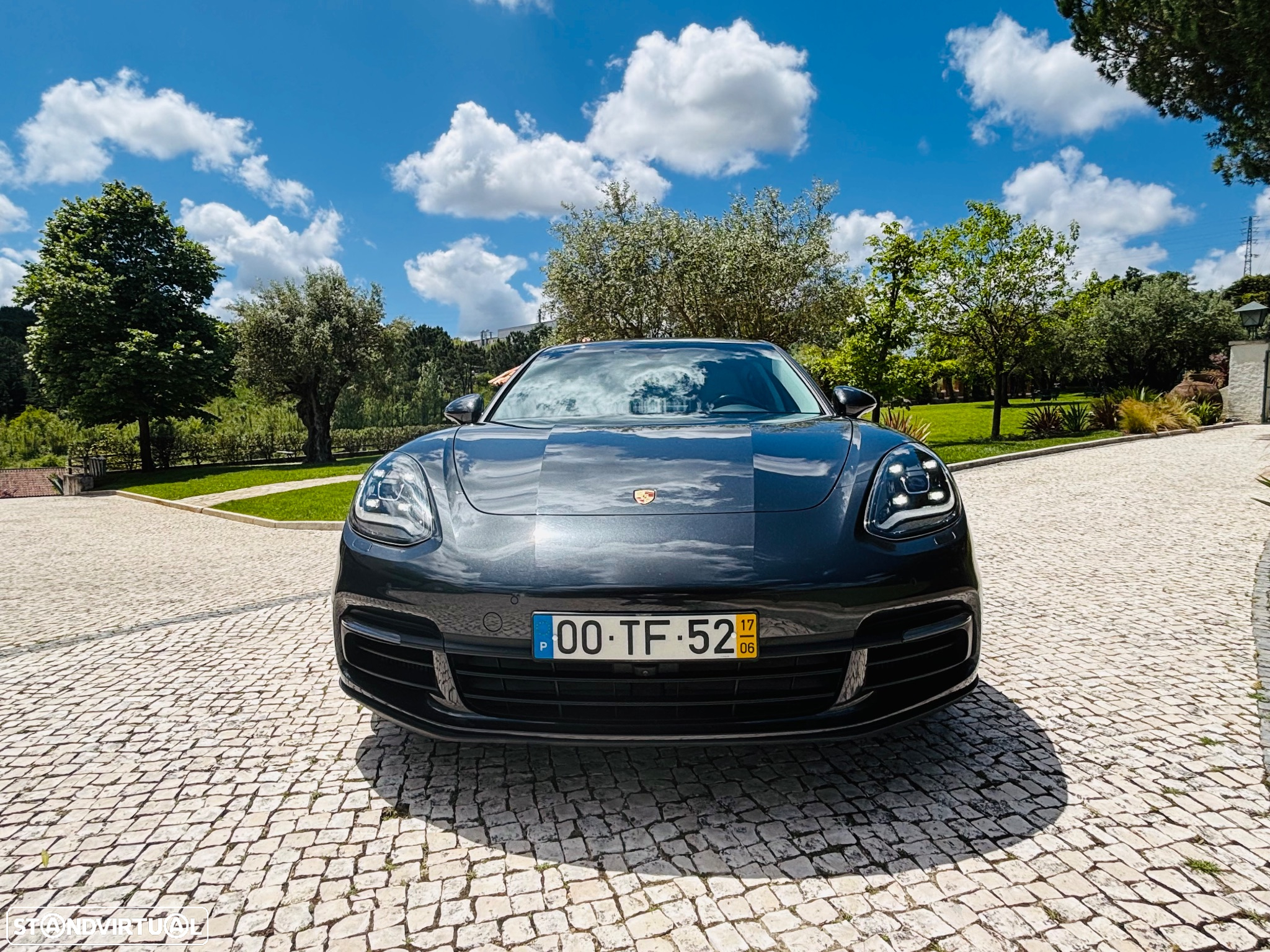 Porsche Panamera 4 E-Hybrid - 9