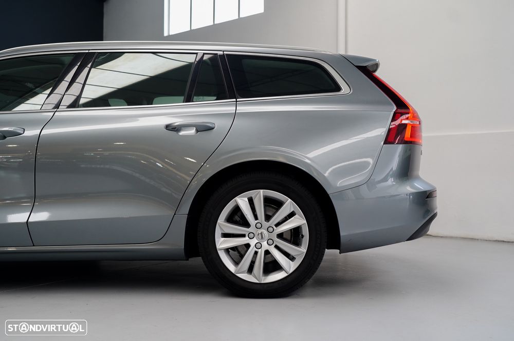 Volvo V60 2.0 D3 Momentum Plus Geartronic - 26
