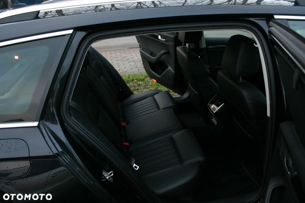 Skoda Superb 2.0 TDI 4x4 L&K DSG - 13