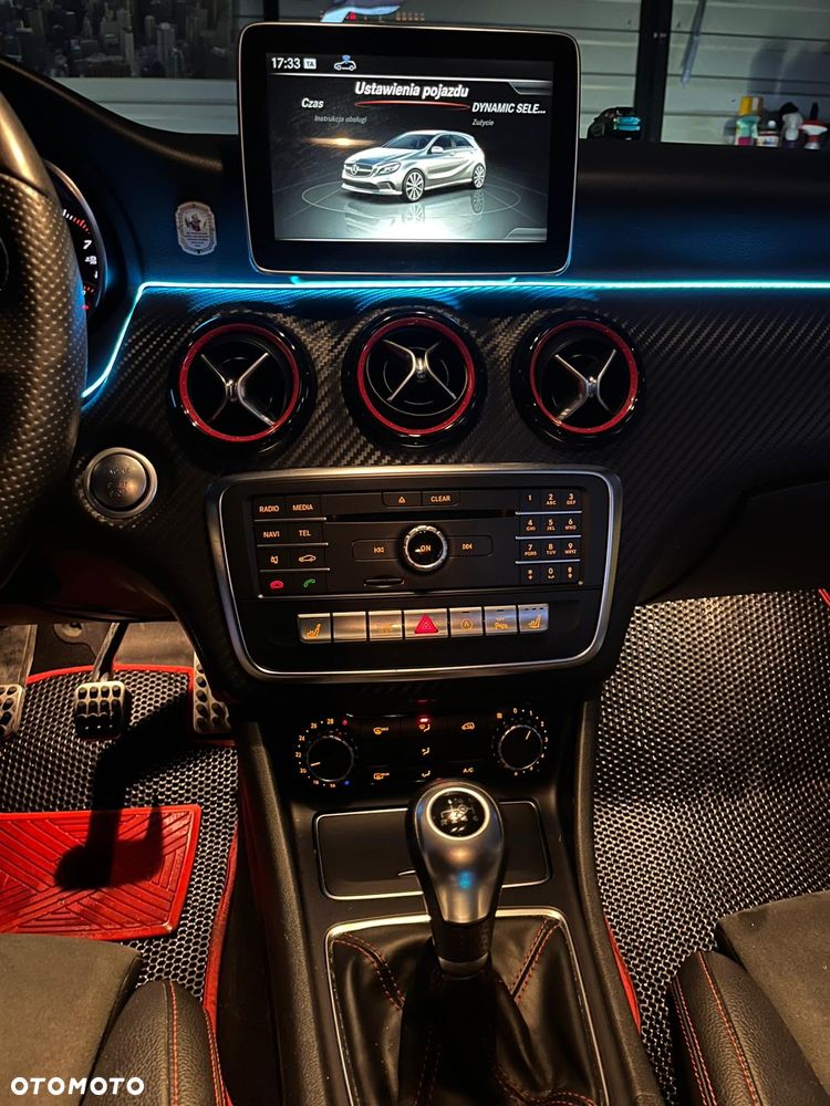 Mercedes-Benz Klasa A 250 AMG Line - 25