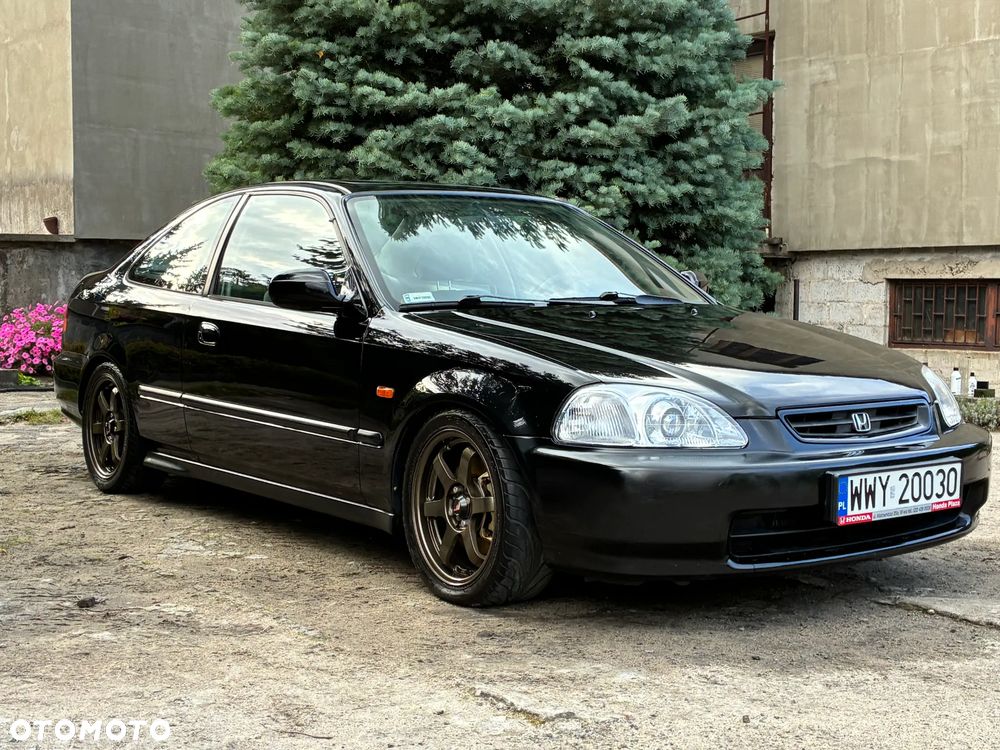 Honda Civic 1.8i VTI - 2