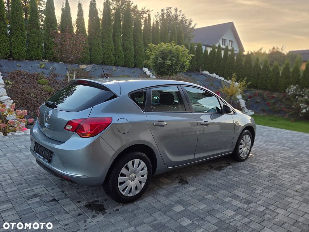 Opel Astra 1.4 T Active - 25