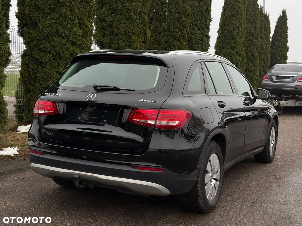 Mercedes-Benz GLC 220 d 4Matic 9G-TRONIC - 13