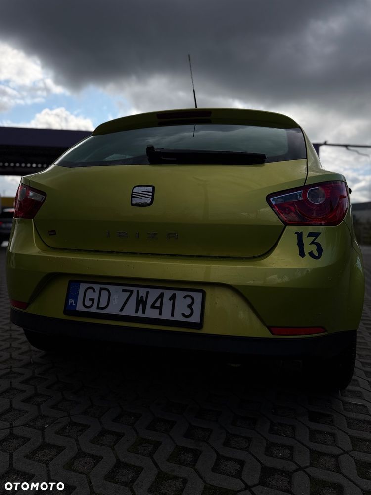Seat Ibiza SC 1.6 16V Style DSG - 4
