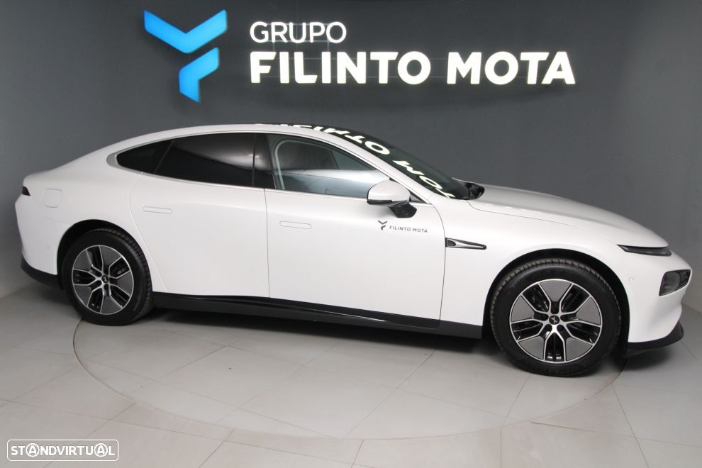 Xpeng P7i 86.2 kWh Long Range - 9