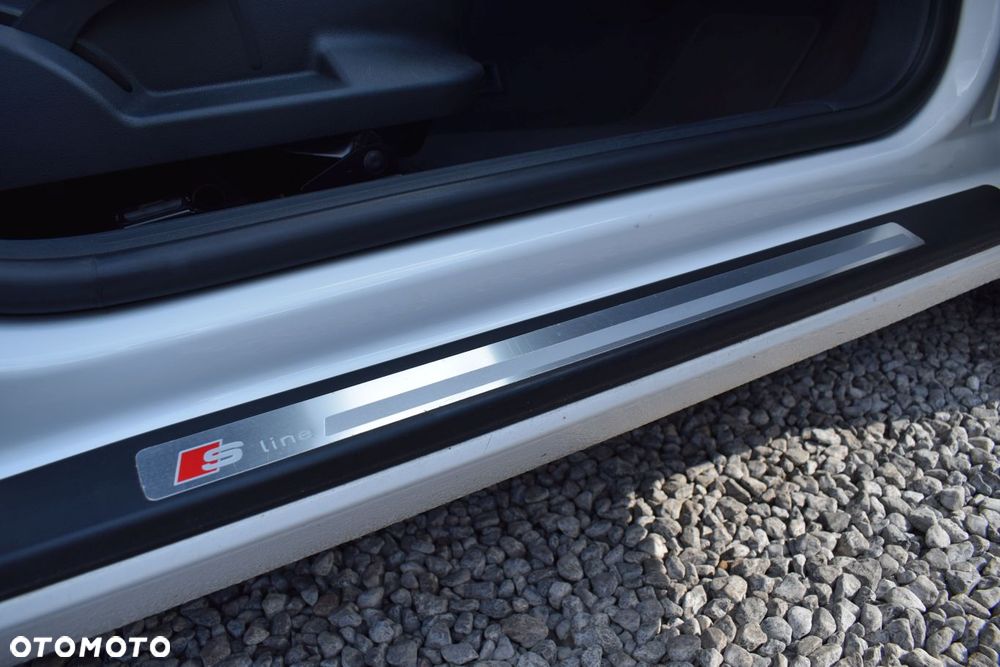 Audi A3 Sportback 1.4 TFSI S Line Sportpaket plus - 13