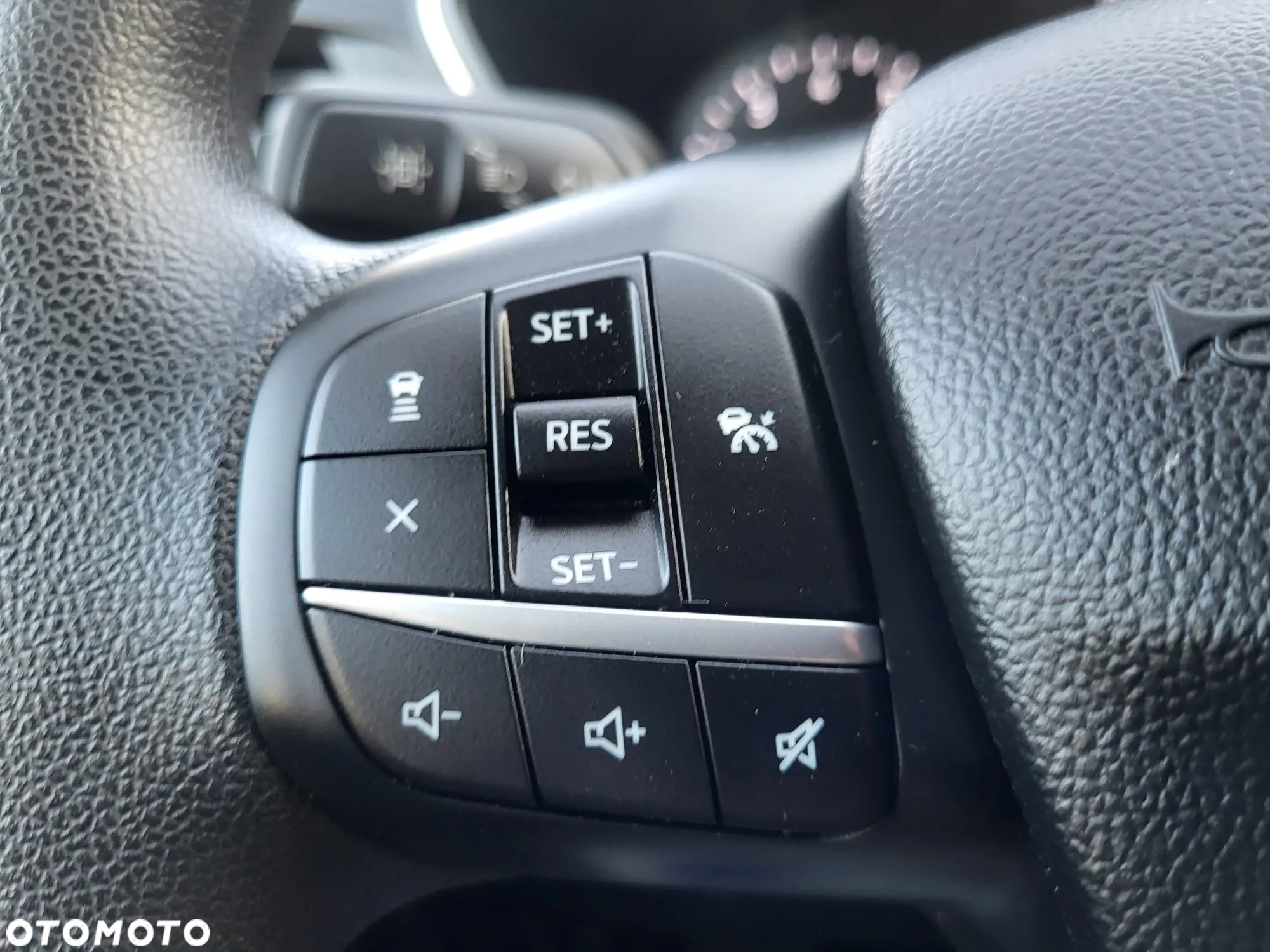 Ford Kuga - 20