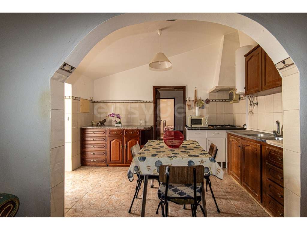 Moradia tradicional com 2 quartos e pátio - Pereiro, Alcoutim - Grande imagem: 3/52