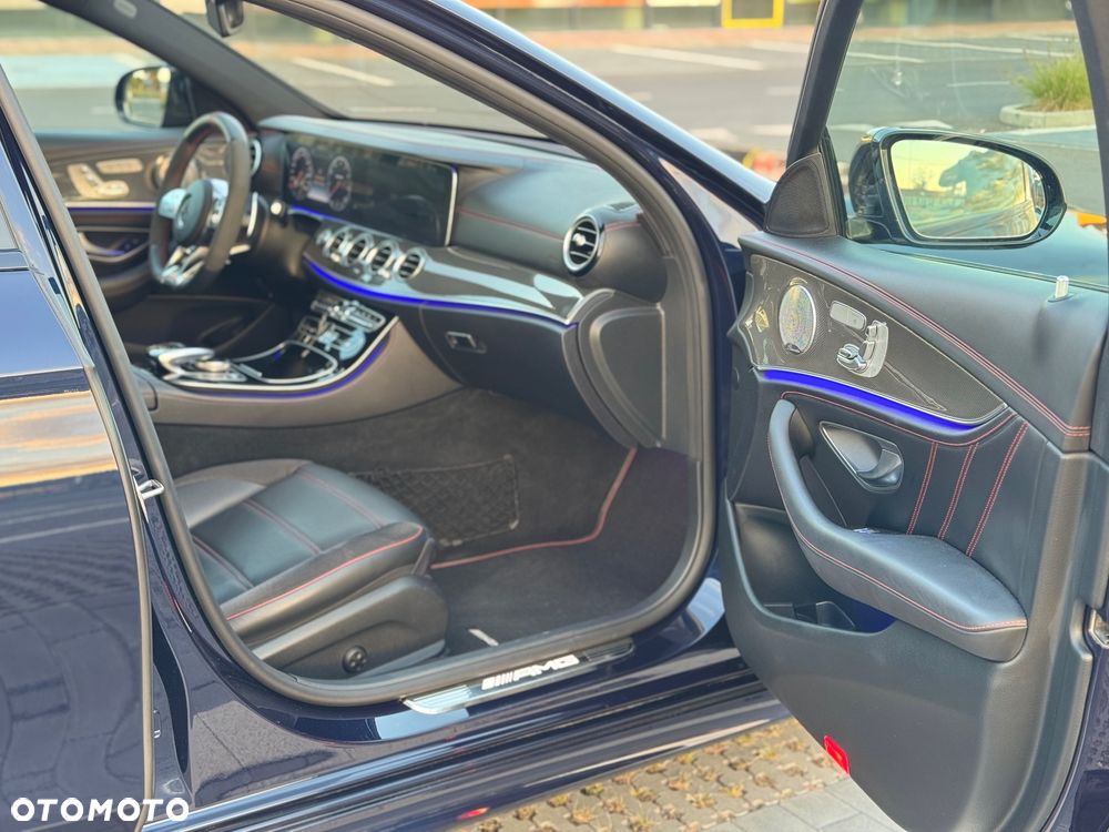 Mercedes-Benz Klasa E AMG 43 4Matic T 9G-TRONIC - 35