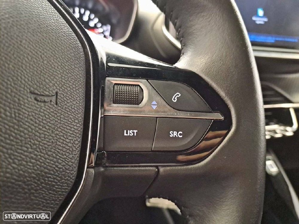 Peugeot 2008 1.2 PureTech Active - 17