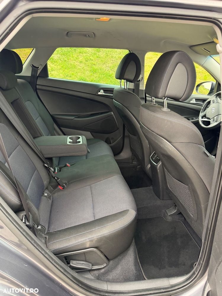 Hyundai Tucson blue 1.7 CRDi 2WD DCT Premium - 6