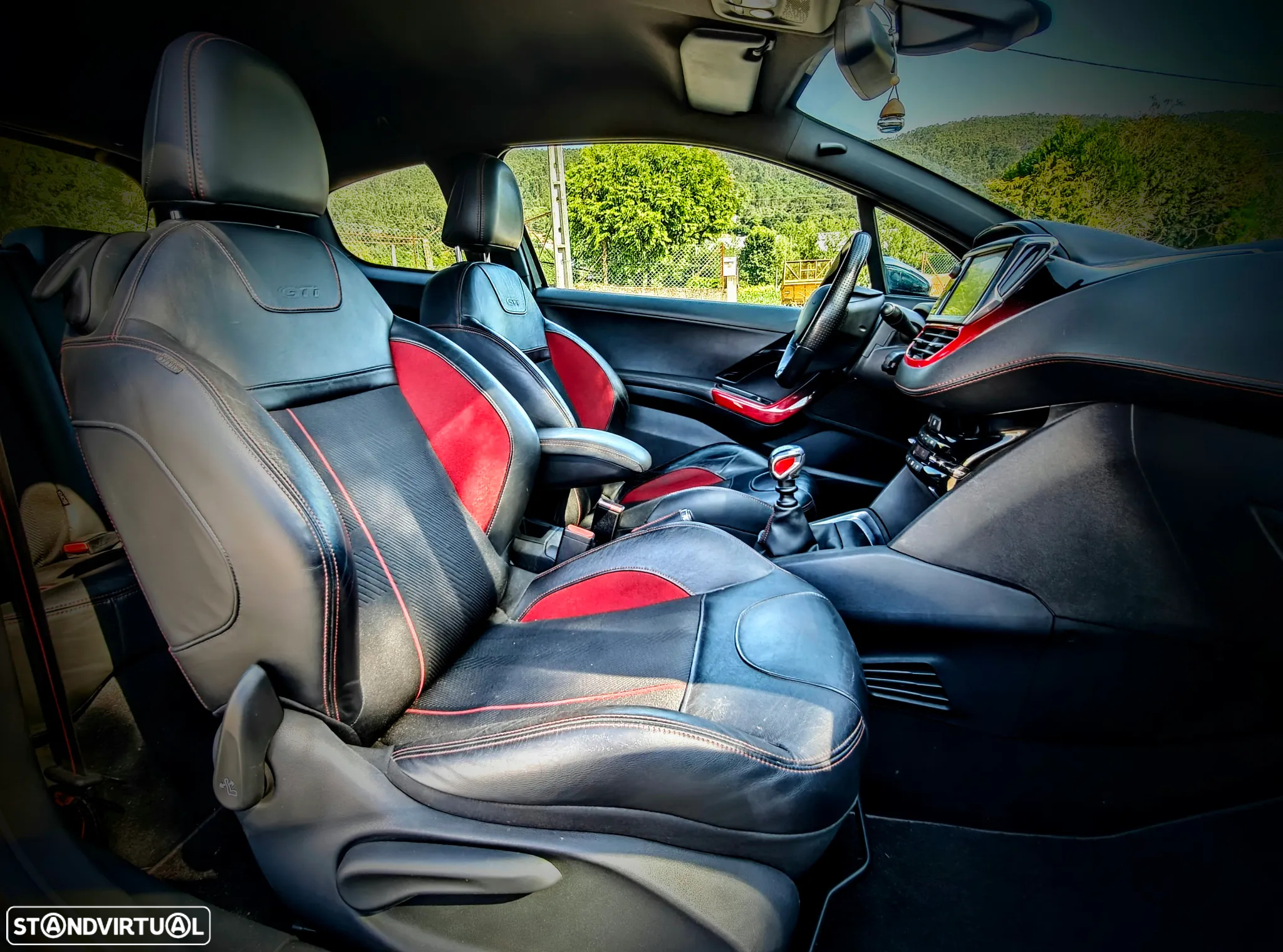 Peugeot 208 GTI 200 THP - 6