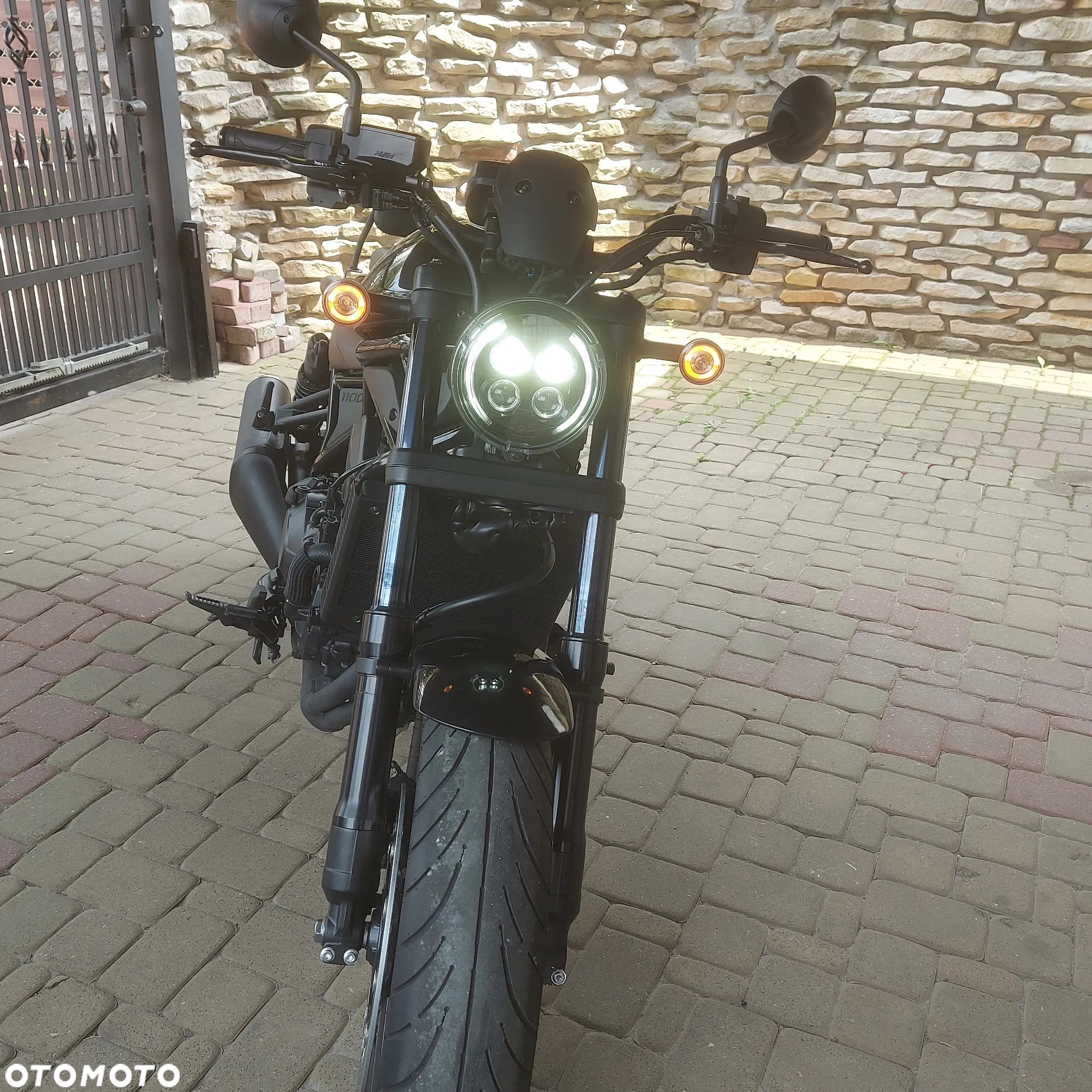 Honda CMX - 8
