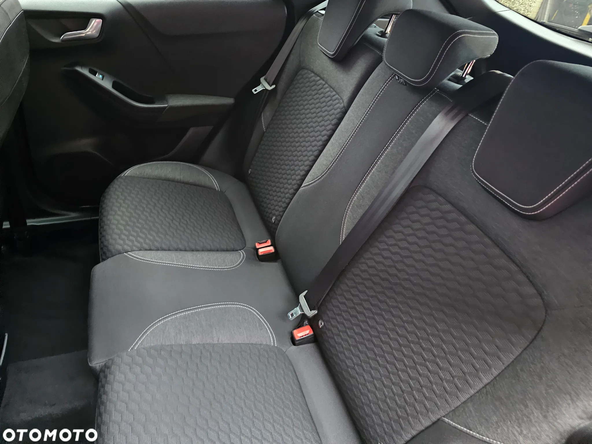 Ford Puma 1.0 EcoBoost Hybrid TITANIUM - 19