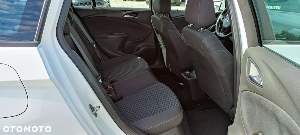 Opel Astra - 24