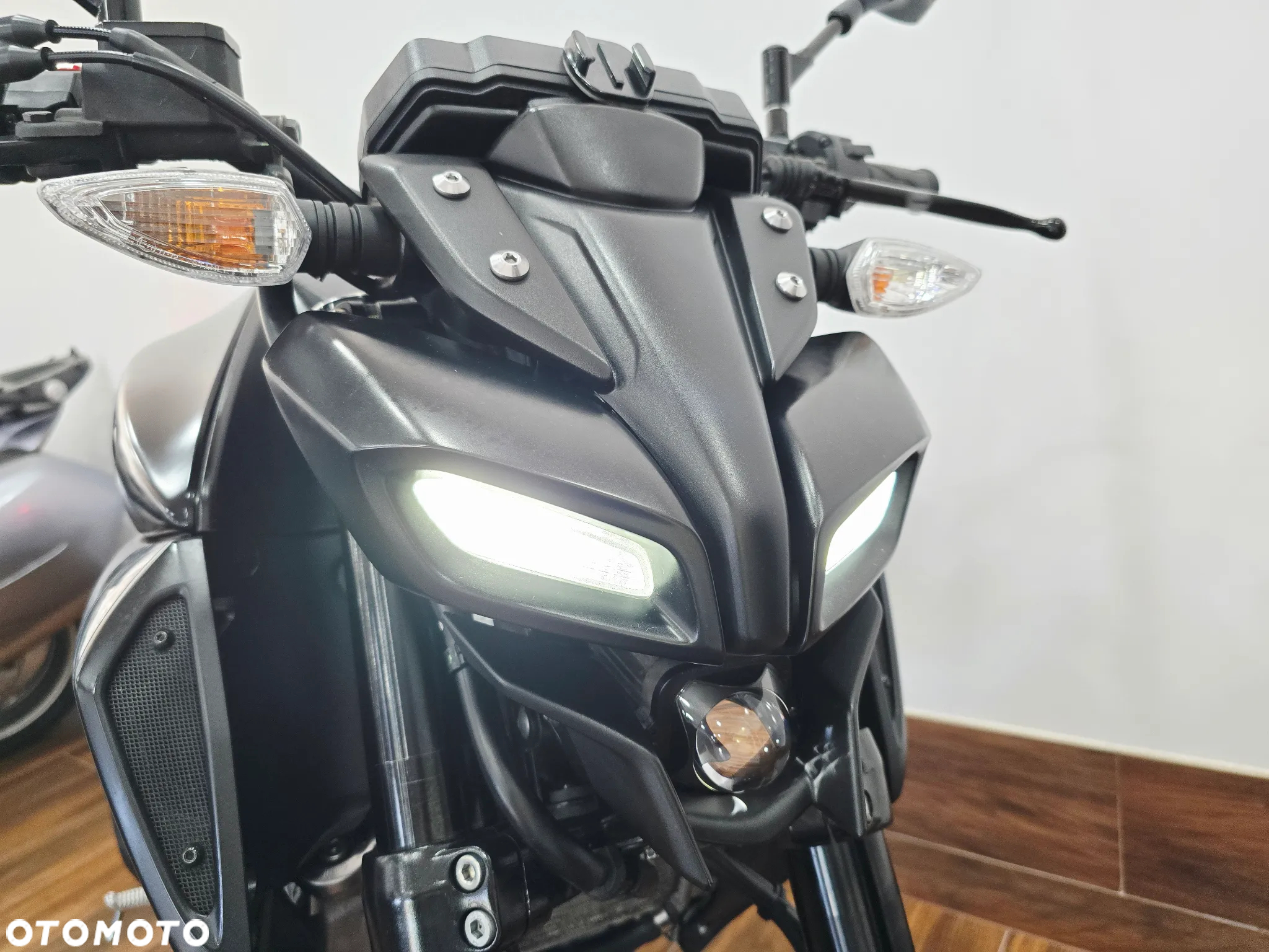 Yamaha MT - 8