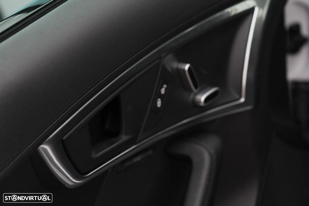 Jaguar F-Type 2.0 i4 R-Dynamic Black - 39