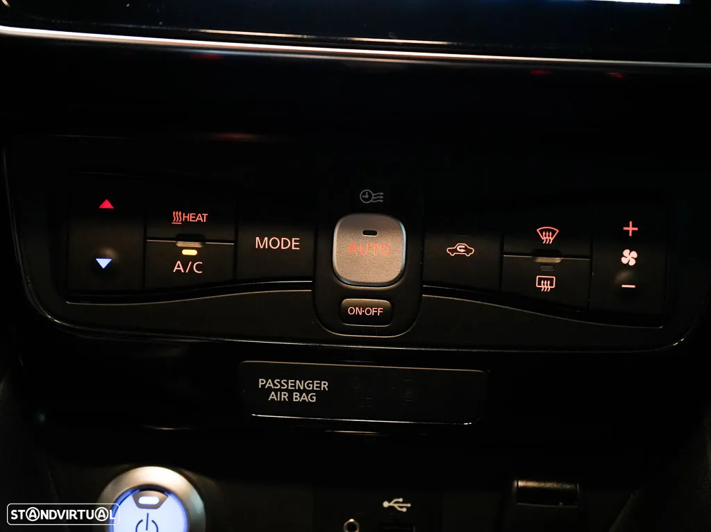 Nissan Leaf Acenta - 22