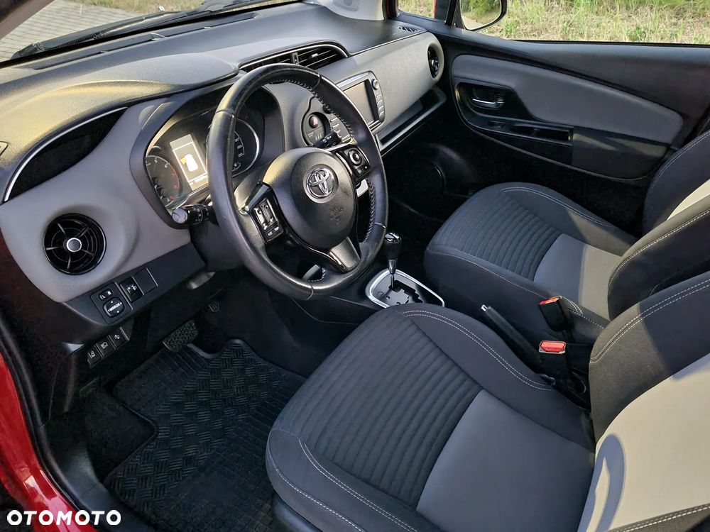 Toyota Yaris 1.5 Dynamic CVT - 18