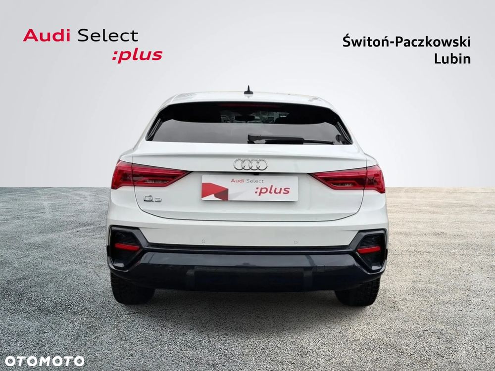 Audi Q3 Sportback - 4