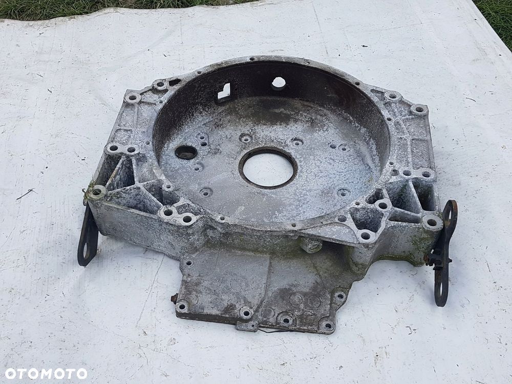 OBUDOWA SPRZĘGŁA KOŁA ZAMACHOWEGO MAN TGA TGX 51014013228 - 6